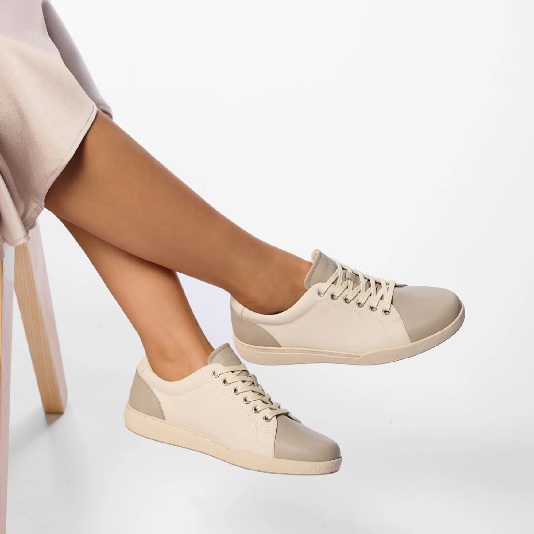 ABEO Encore Sneaker Metatarsal