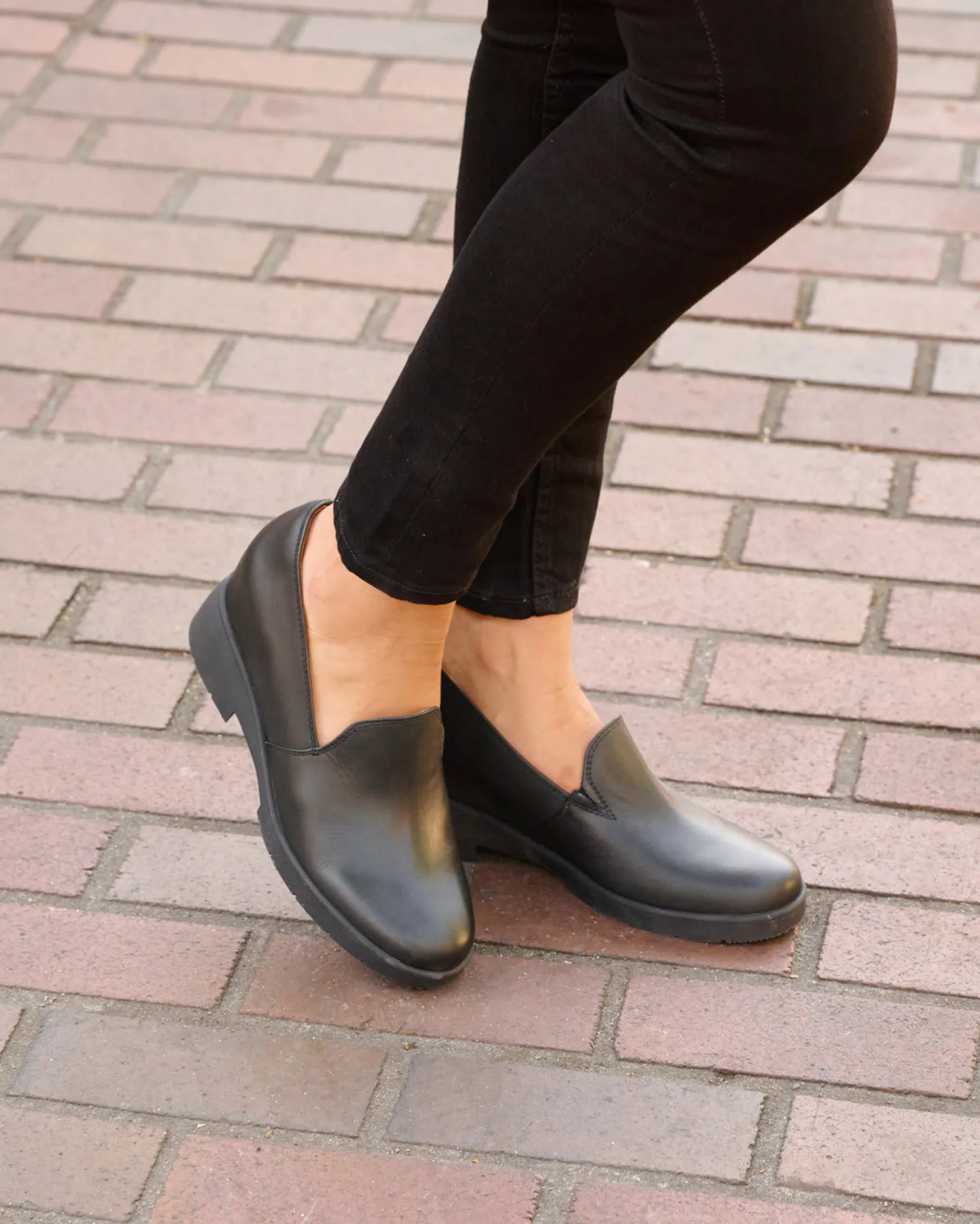 ABEO Horizon Slip On